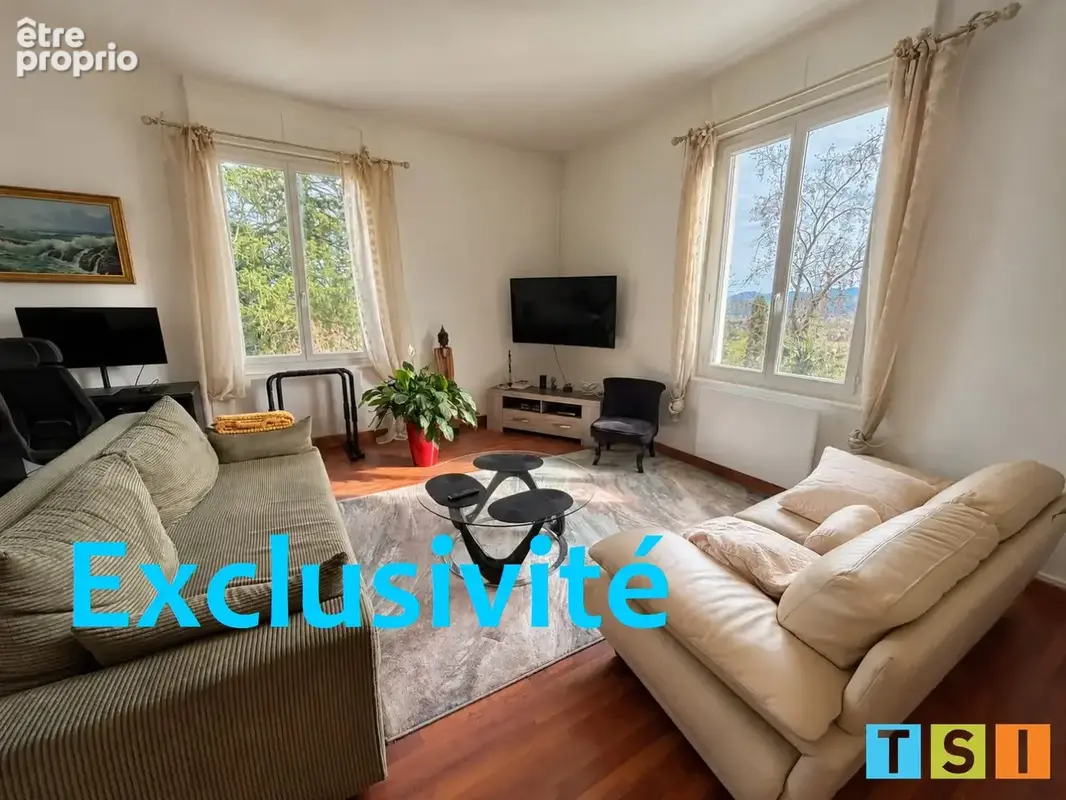 Appartement T4 de 112 m² avec ascenseur, à proximité du centre-ville - photo 1