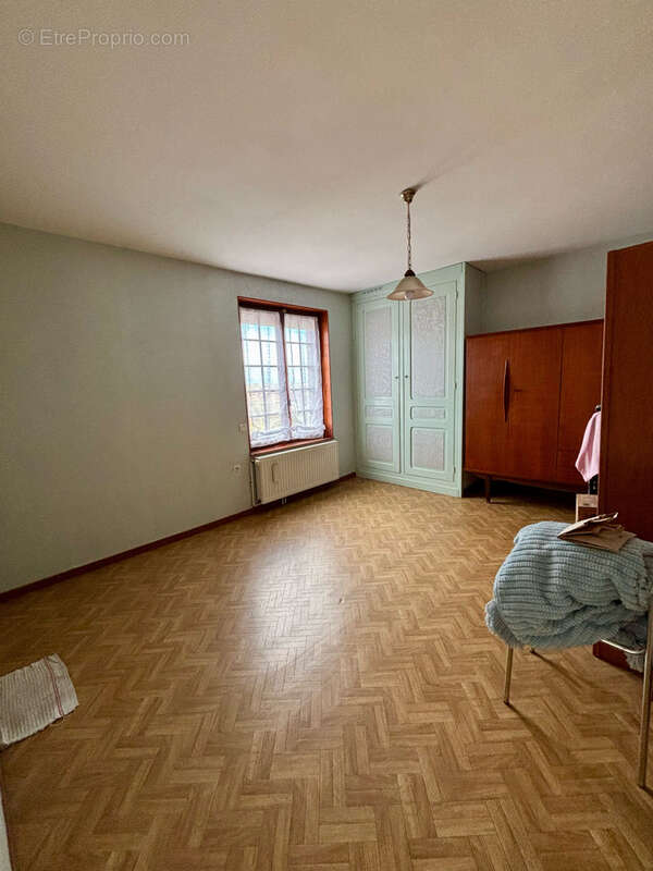 Maison à BRUAY-LA-BUISSIERE