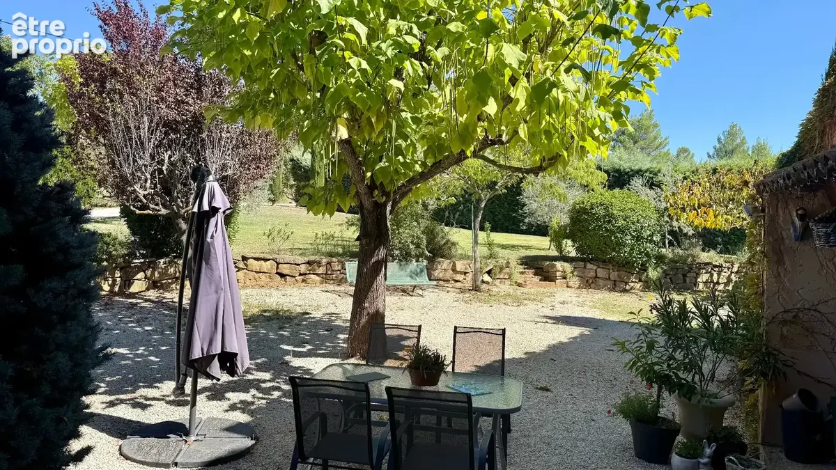 Propriété à vendre entre Peynier et Trets sur plus d'un hectare, maison principale environ 225 m2 - photo 10