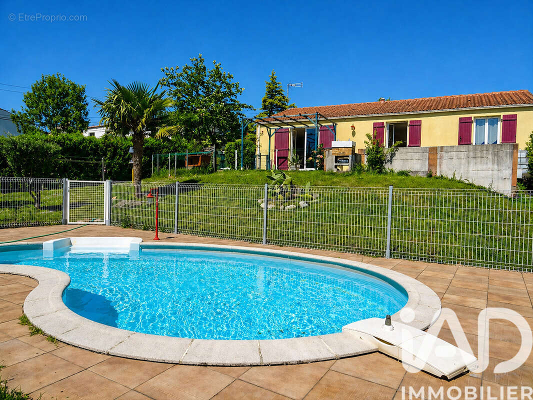 Photo 2 - Maison à NIORT