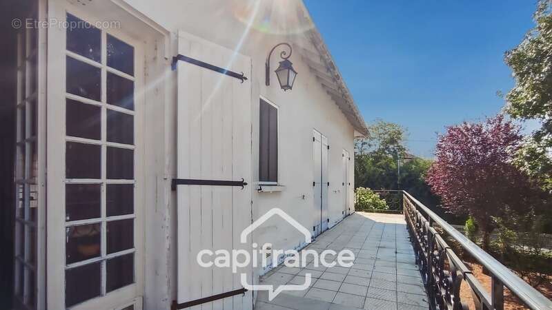 Maison à MONSEMPRON-LIBOS