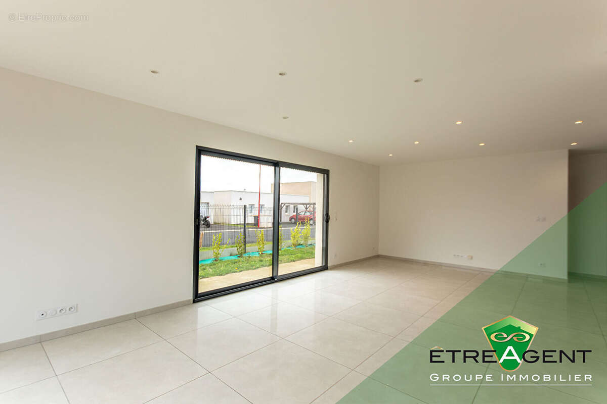 Maison ARGENCES - 124 m² - 4 chambres - photo 7