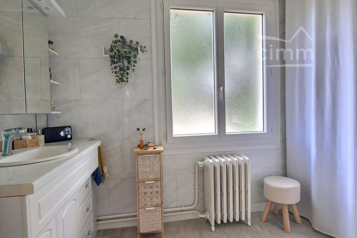 Maison 5 pièces dont 3 chambres, 87m² sur terrain de 994m². - photo 12