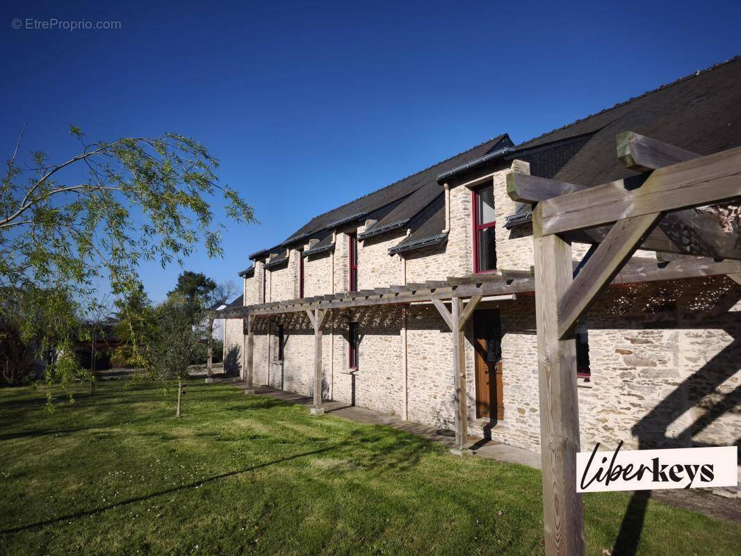 Maison à GRANDCHAMPS-DES-FONTAINES