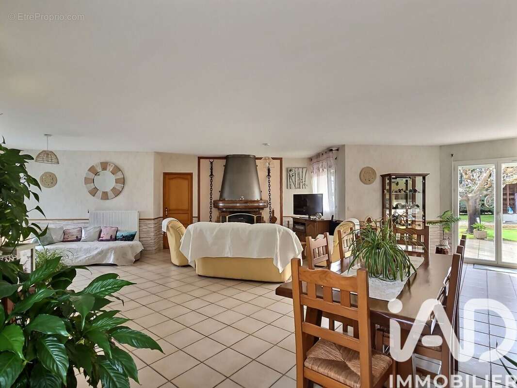Photo 5 - Maison à SALLES