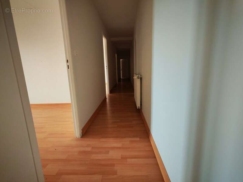 Maison à SAINT-EMILION