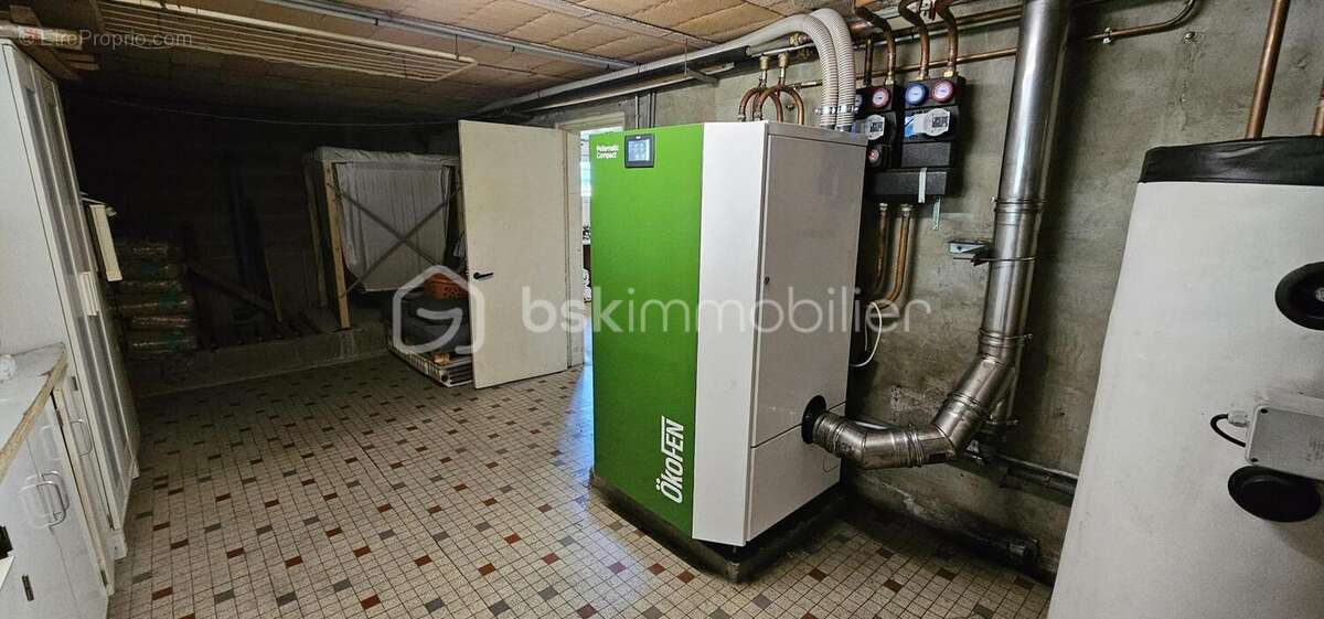 Maison à OLLAINVILLE