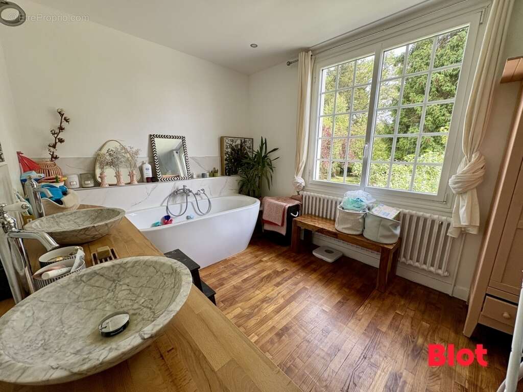 Maison à L'HERMITAGE