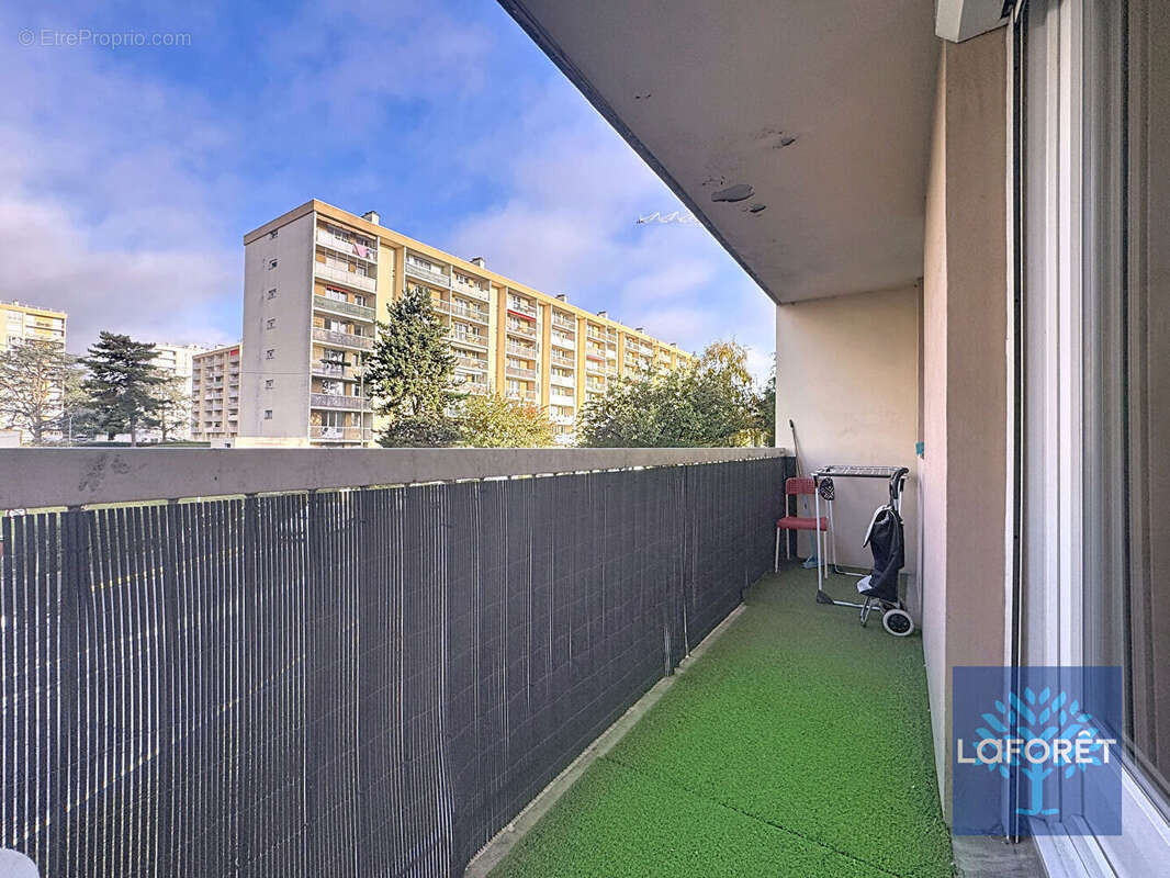 Appartement à CHILLY-MAZARIN