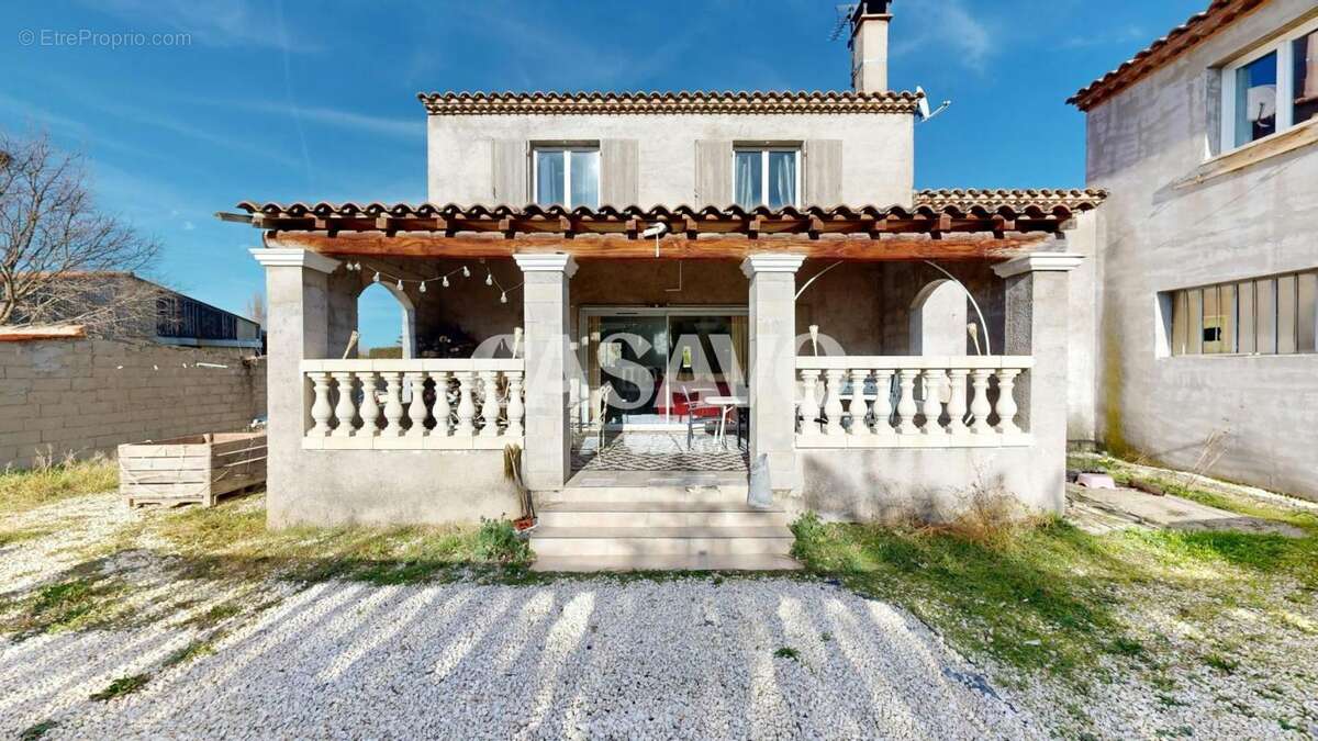 Vente Maison 10 pièces de 231m² - 84300 Taillades - photo 26