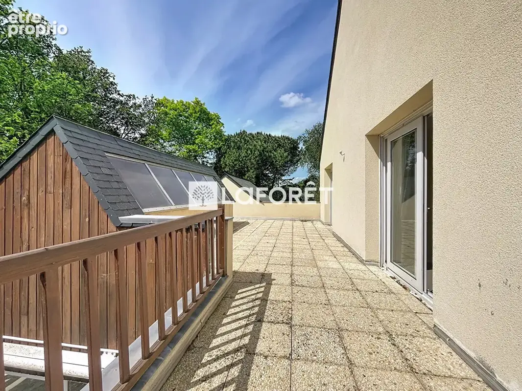 Maison familiale située dans un cadre verdoyant avec grand terrain - photo 15