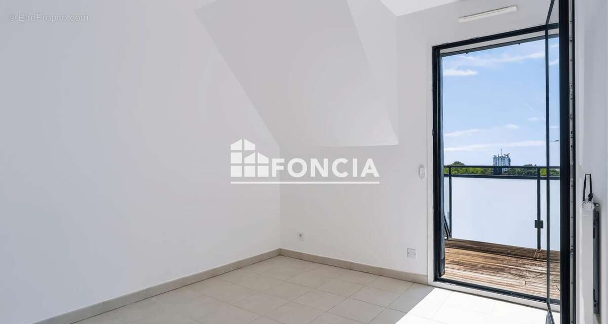 Concarneau - Appartement T4 - Dernier Etage - Ascenseur - Vue Mer - Terrasses - 3 places de parking privatives - photo 8