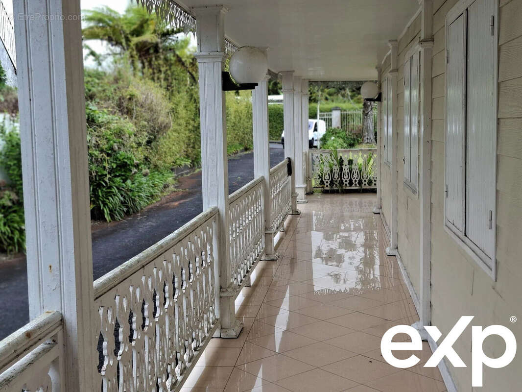 Maison à LA PLAINE-DES-PALMISTES