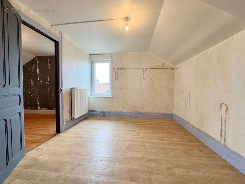 Maison à CIREY-SUR-VEZOUZE