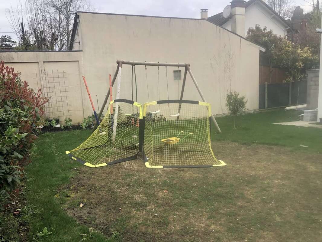 Maison à LA FRETTE-SUR-SEINE
