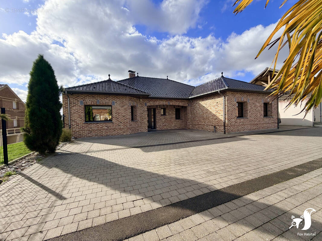 Maison à AVESNES-LE-SEC