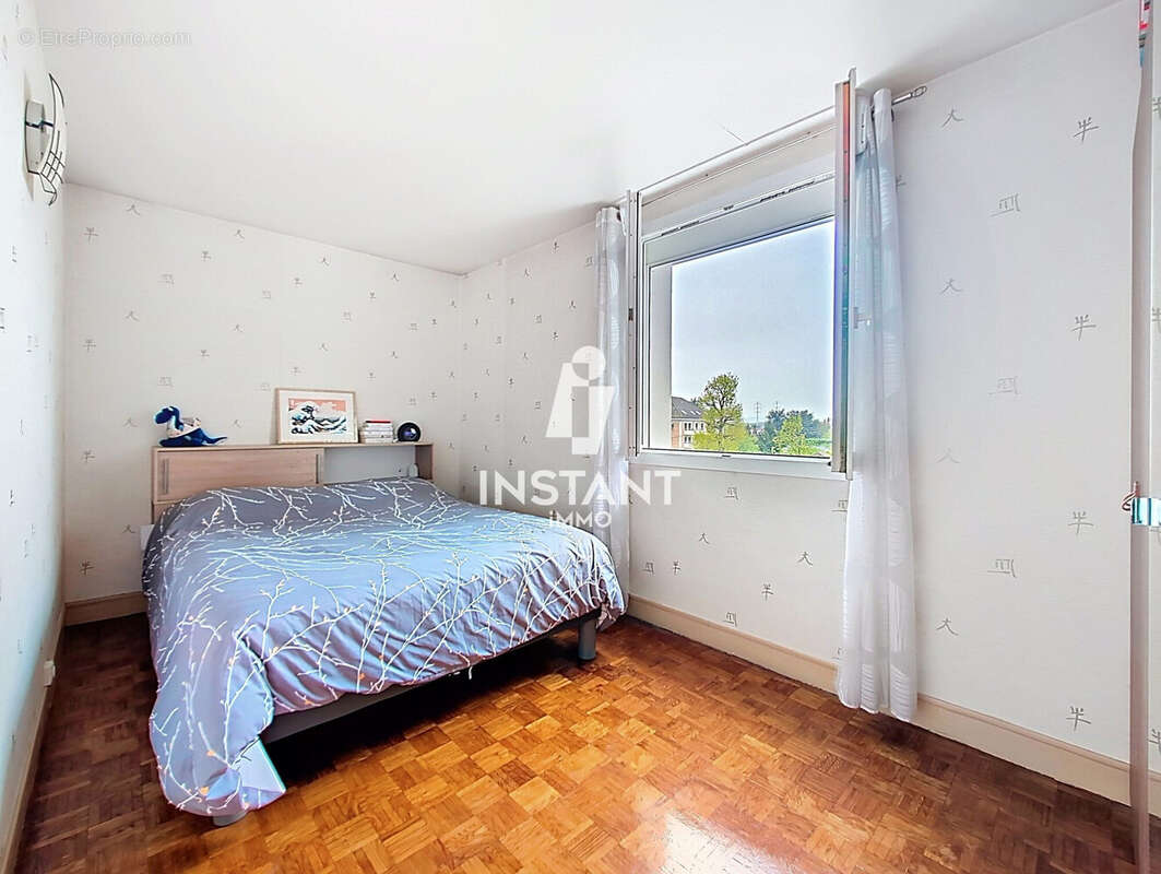 Appartement à LIMEIL-BREVANNES