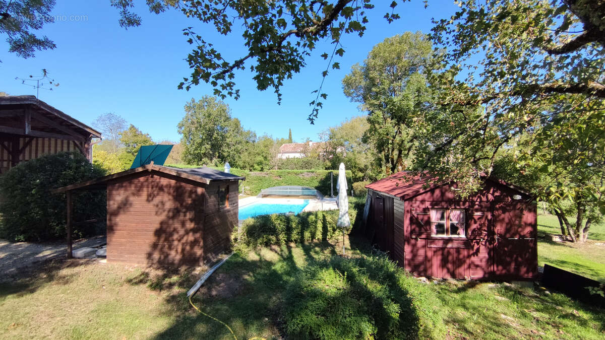 Maison à VILLESEQUE