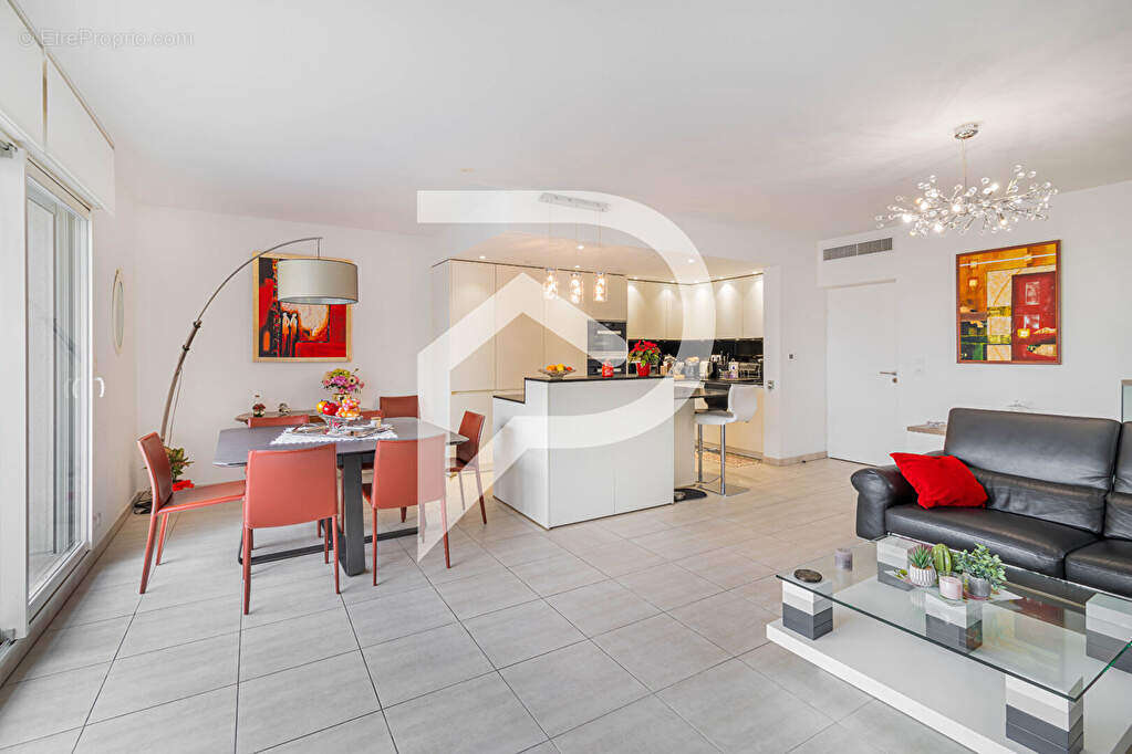 Appartement à MARSEILLE-7E