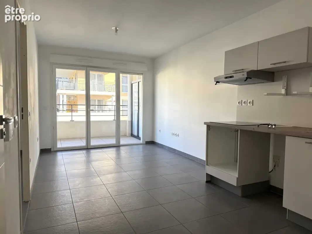 TOULON EST, Eco quartier FONT-PRE - Appartement T2 de 35 m2 habitables avec terrasse et garage - photo 2