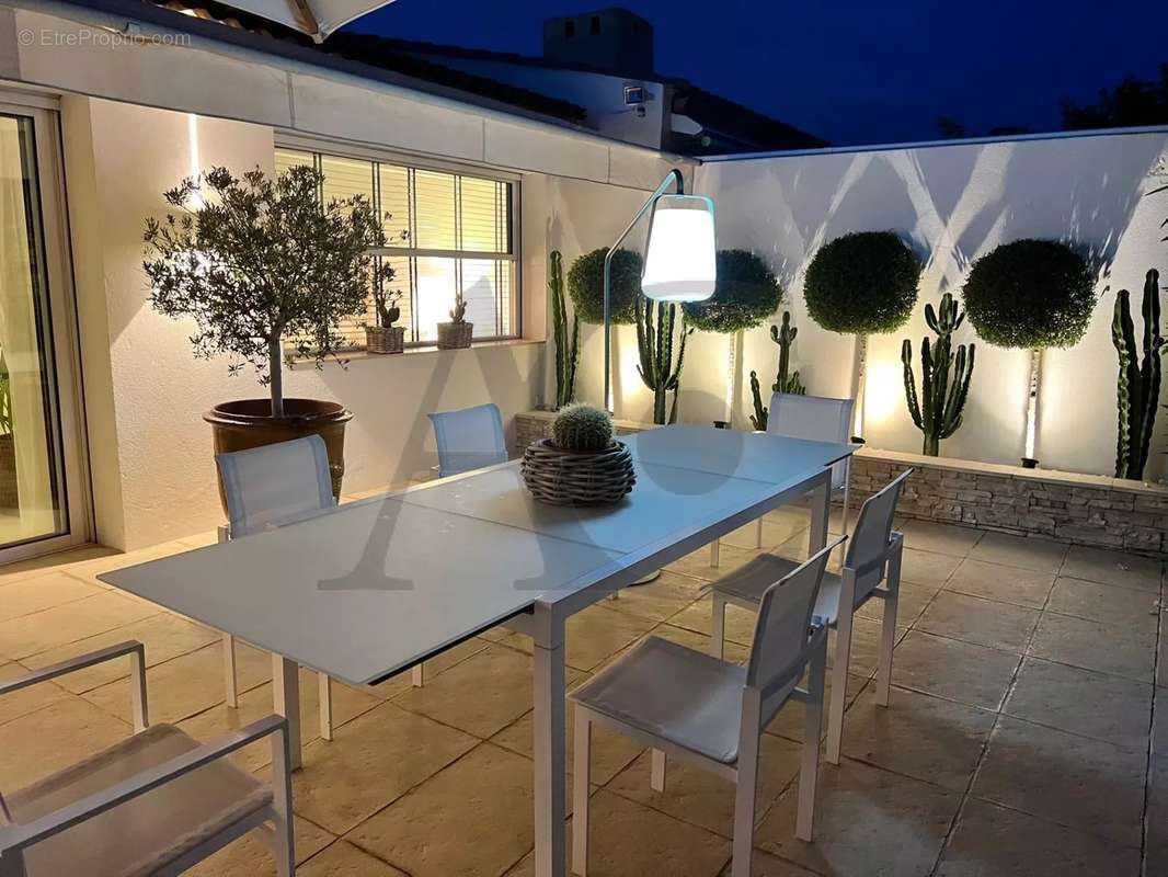 Maison à VILLENEUVE-LOUBET