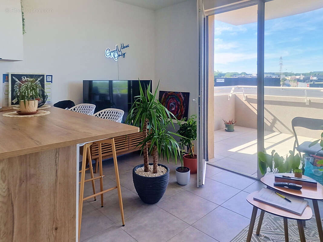 Appartement à LATTES
