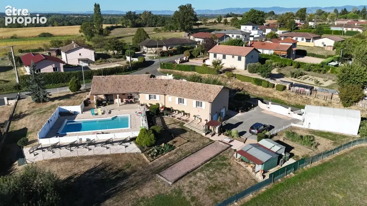 Maison à SAINT-CYR-SUR-MENTHON