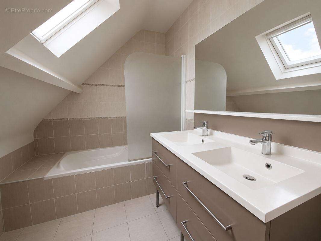 Maison Vineuil 5 pièces - photo 8