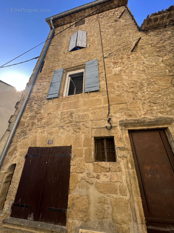 Appartement à ROGNES