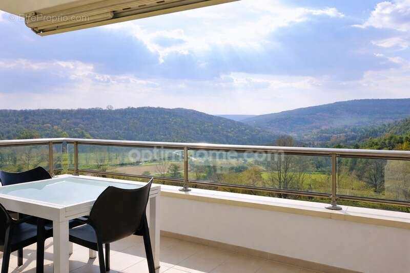 Appartement à MESSIGNY-ET-VANTOUX