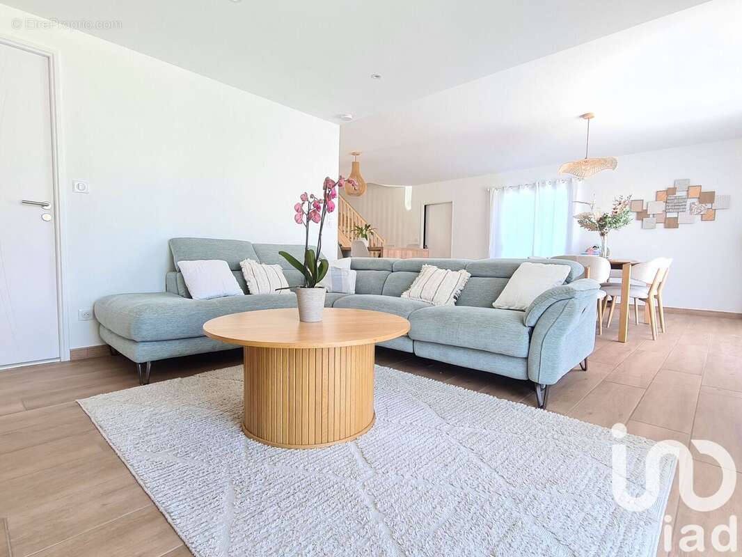 Photo 3 - Maison à LA JARRIE