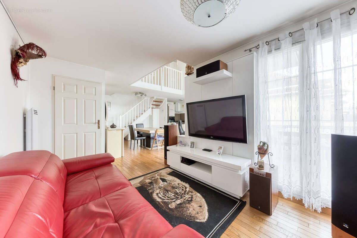 Appartement à EMERAINVILLE