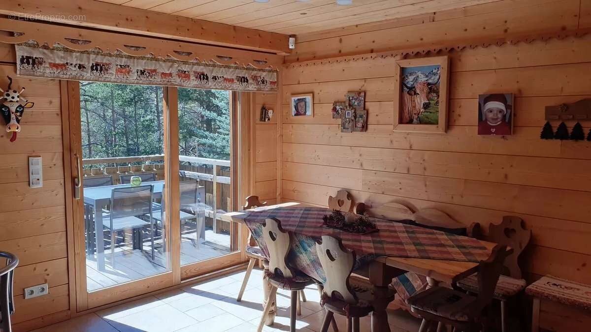 Appartement à SAINT-CHAFFREY