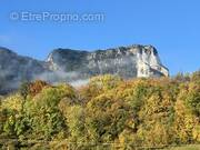Terrain à LES MARCHES