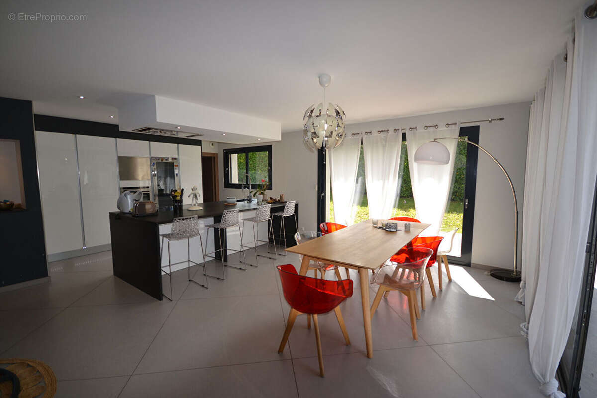 Maison à SAINT-EUSTACHE