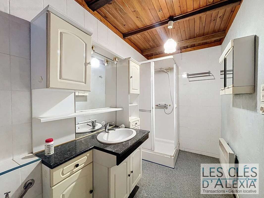 Appartement à JOUDES