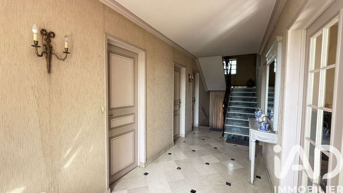 Photo 3 - Maison à LIVRY-SUR-SEINE