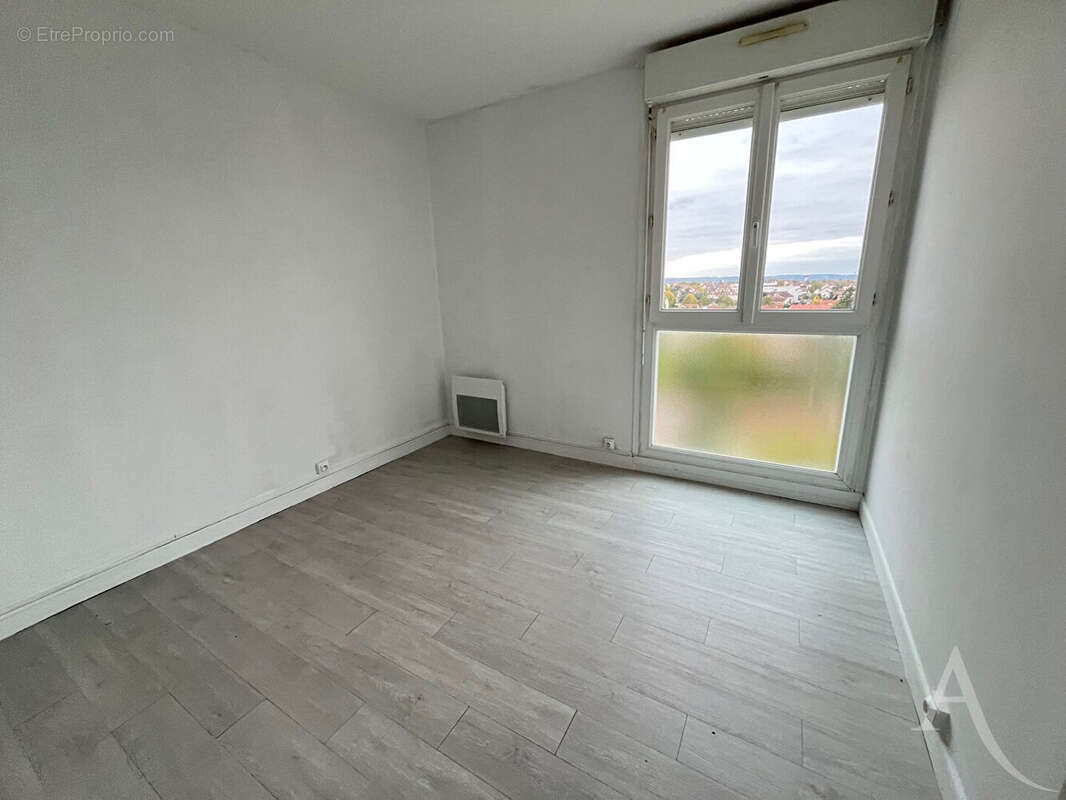 Appartement à MANTES-LA-VILLE