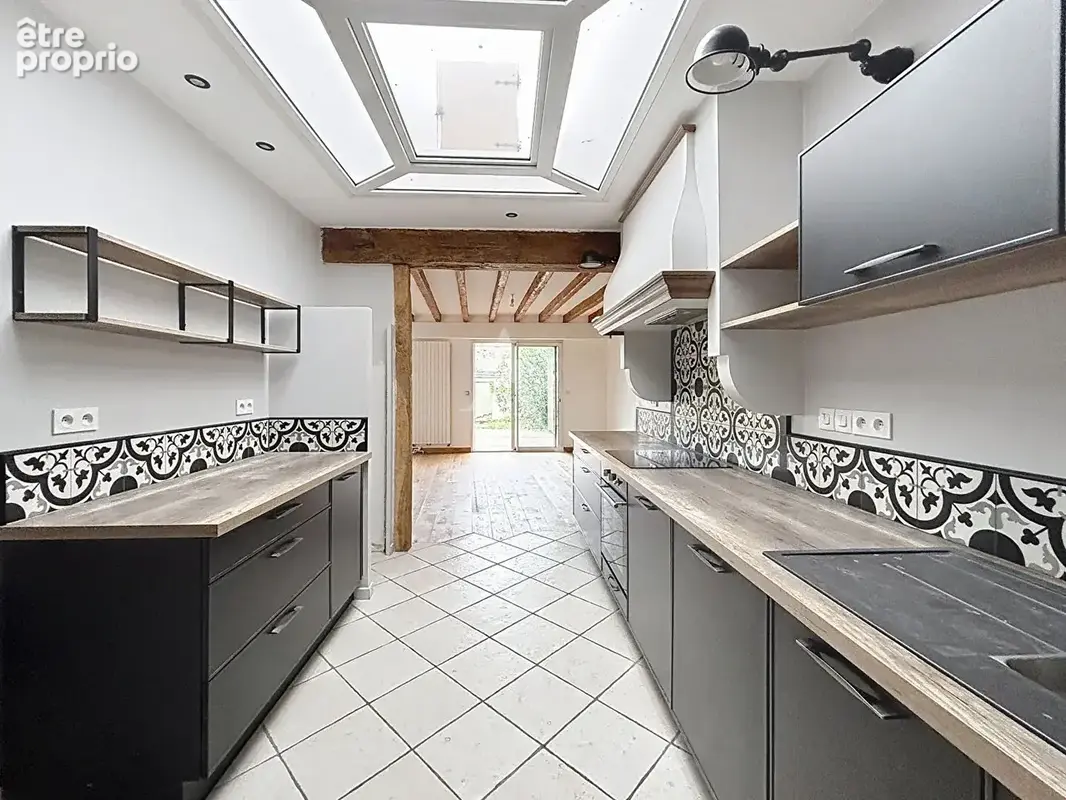 Maison Château-Gontier Sur Mayenne 6 pièce(s) 123 m2 - photo 2