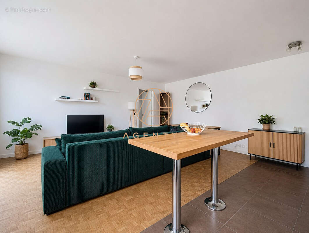 Appartement à SAINT-MAUR-DES-FOSSES
