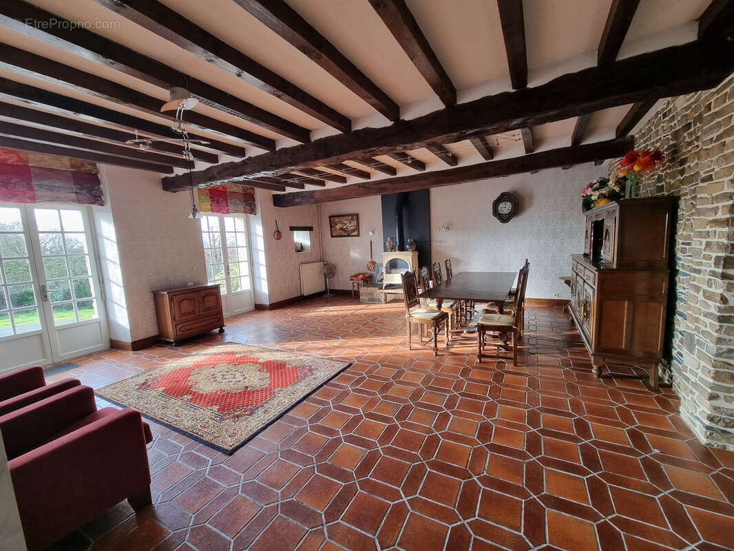 Maison à SAINTE-COLOMBE