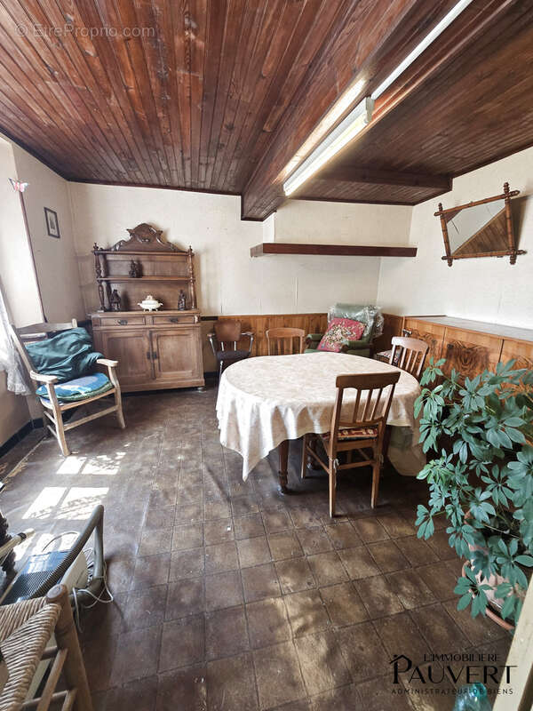 Maison de 3 chambres avec 2700 m2 de terrain - photo 3