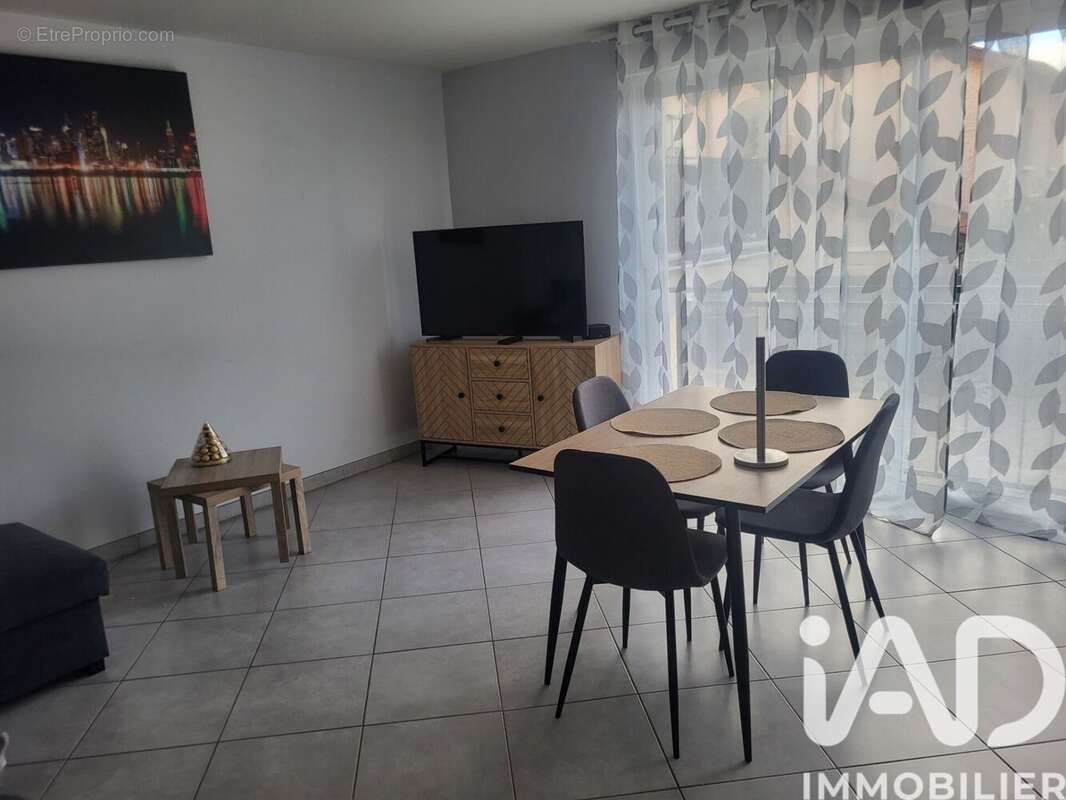 Maison 251 m² à Chassieu  - photo 9