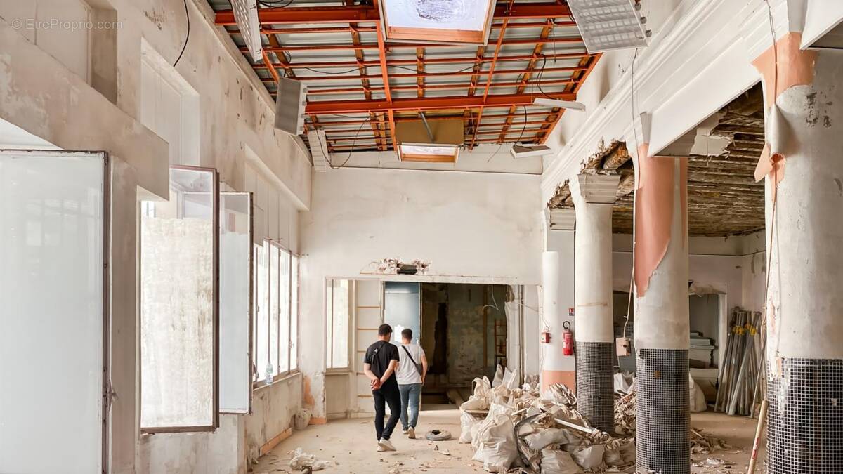 Commerce à PARIS-10E