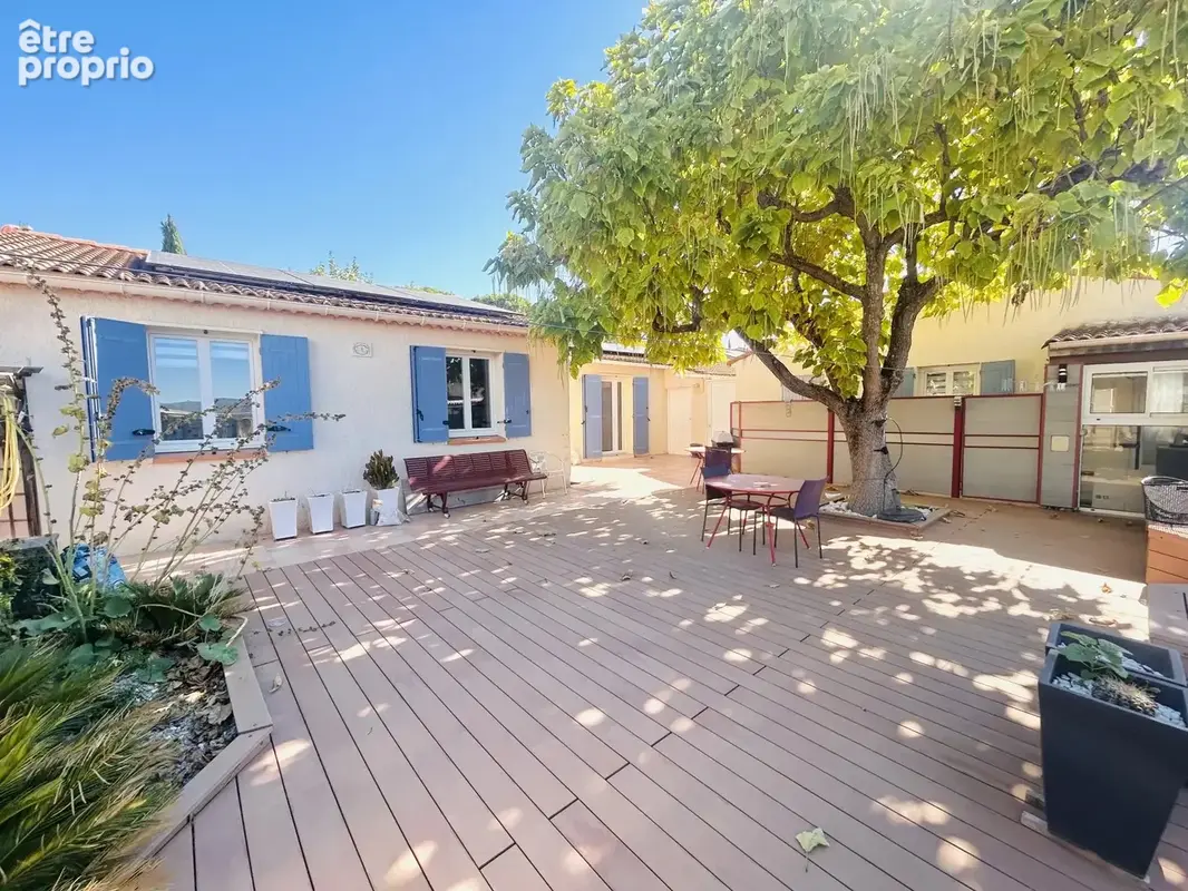 Appartement à GREOUX-LES-BAINS