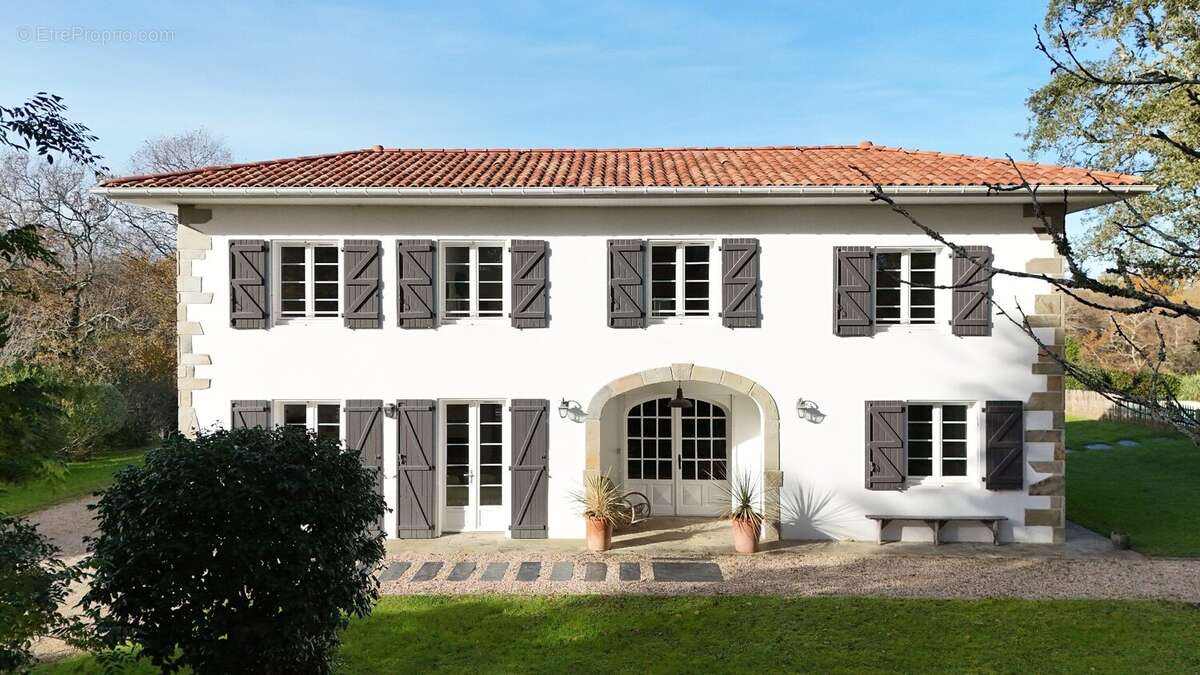 Maison à SAINT-MARTIN-DE-SEIGNANX