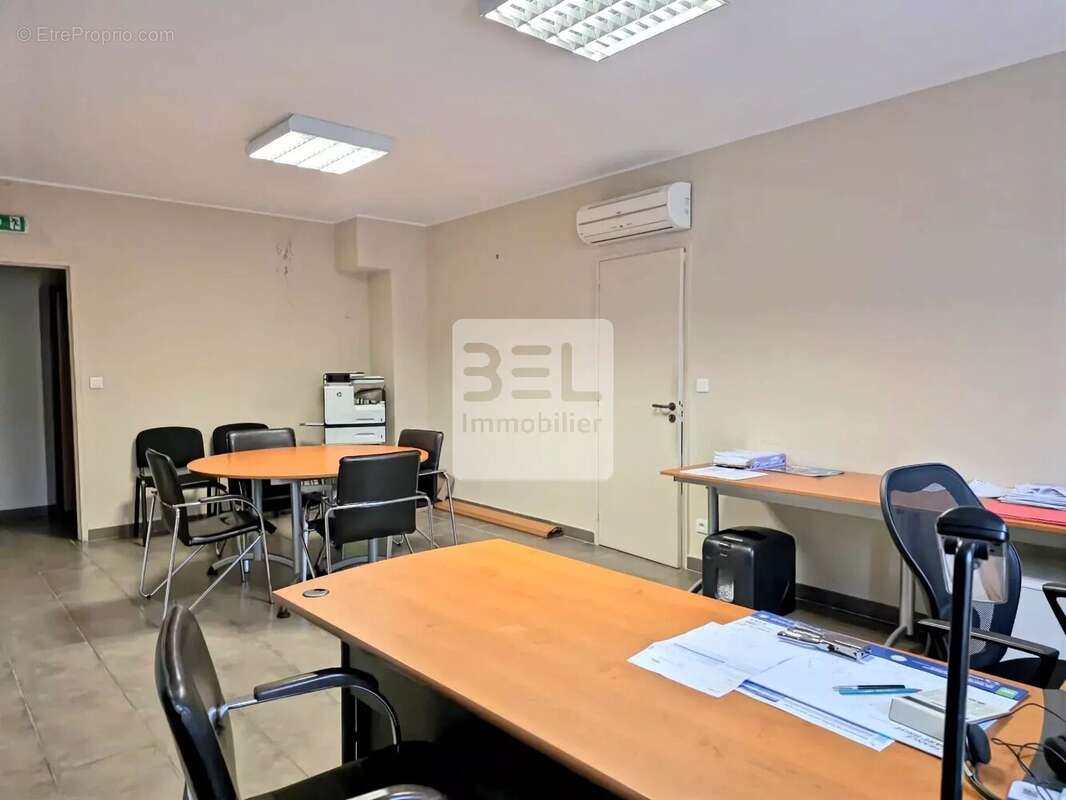 Appartement à BAGNOLS-SUR-CEZE