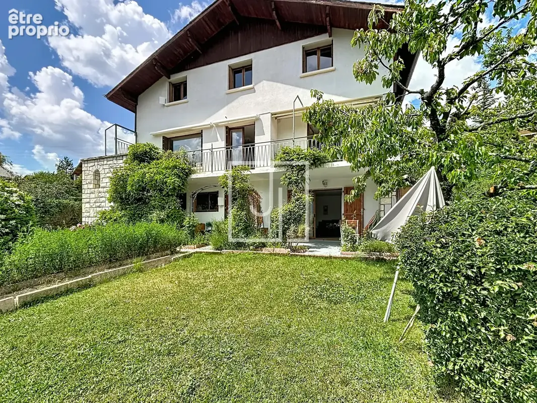 Viager occupé avec réserve d'usufruit   Propriété de 216 m2 composée de 3 appartements   Barcelonnette (04400) - photo 21