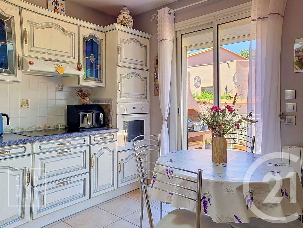 Maison 70 m² à Corneilla-La-Riviere  - photo 15