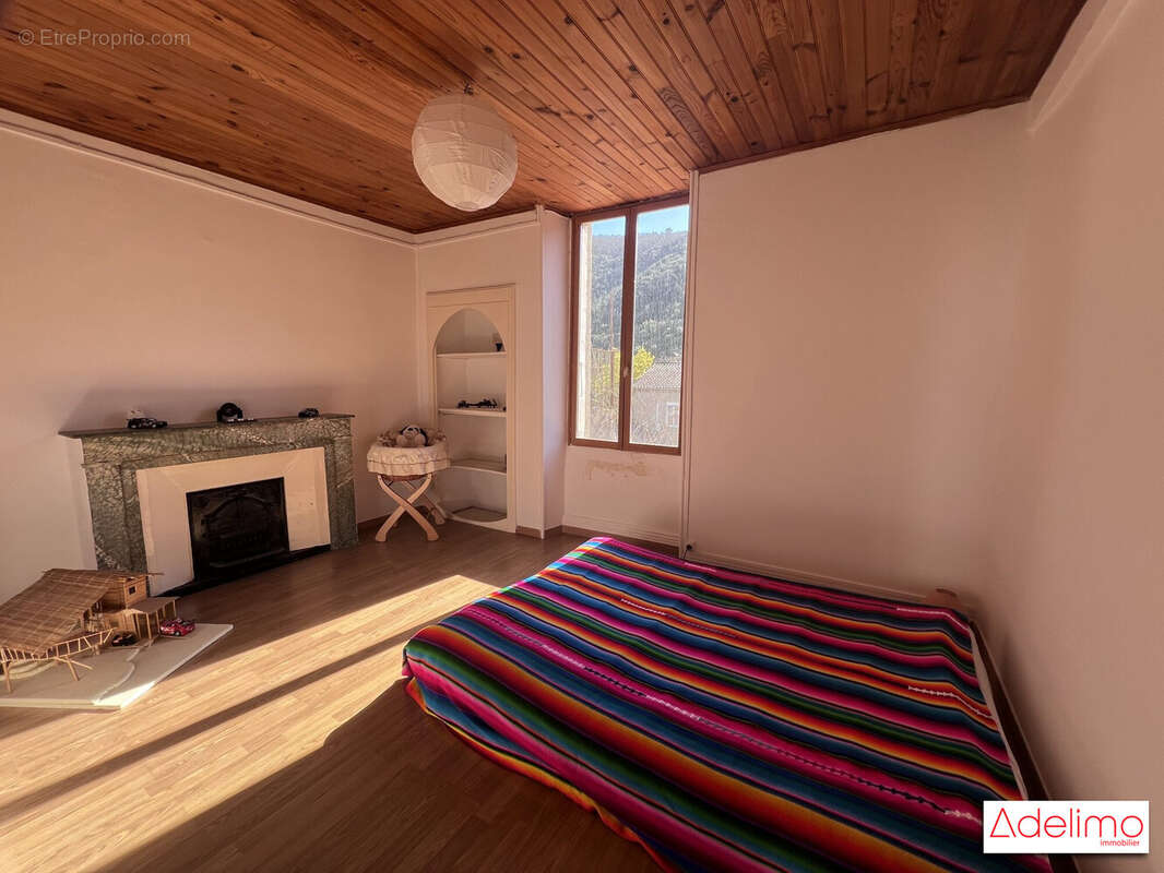 Appartement à BESSEGES